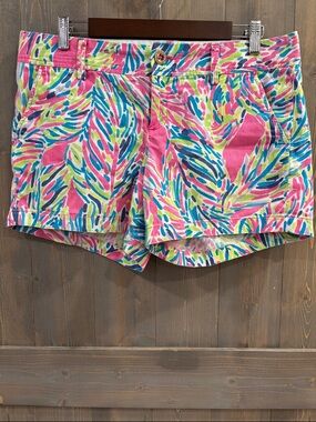 Lilly Pulitzer Pink Multicolor Tropical Leaf Shorts